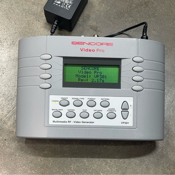 Sencore VP301 Video Pro Generator + Auto ColorPro II Sensor & Cables TESTED - Picture 3 of 9